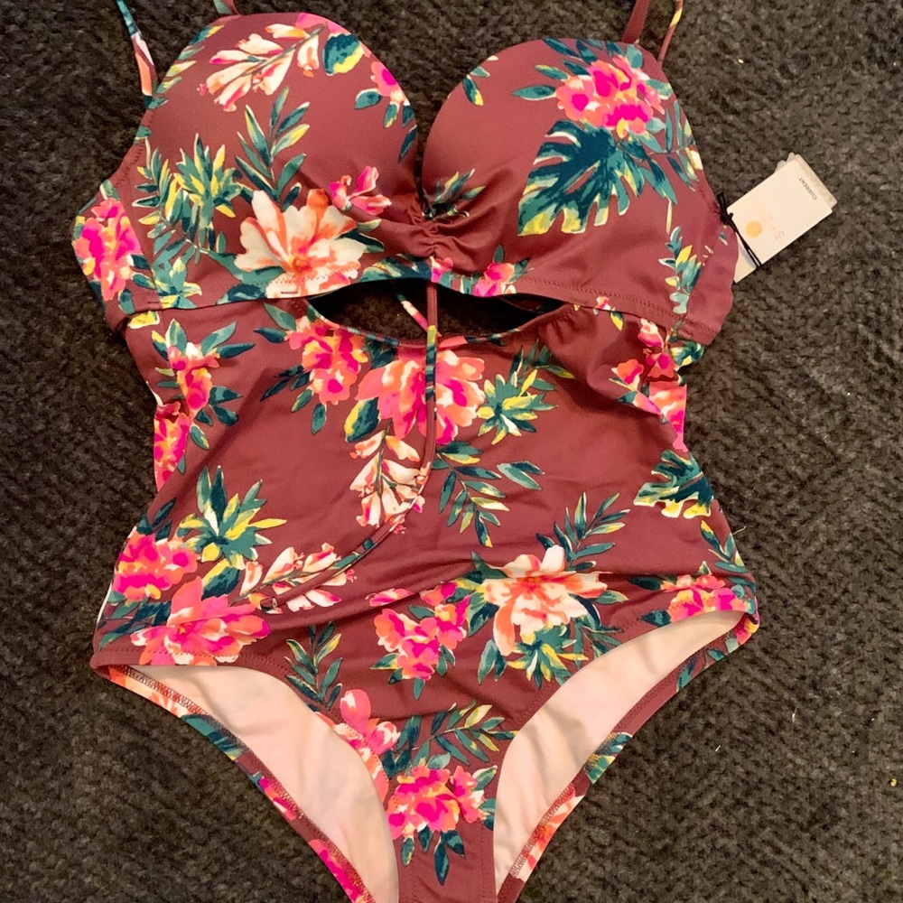 Cutout one piece